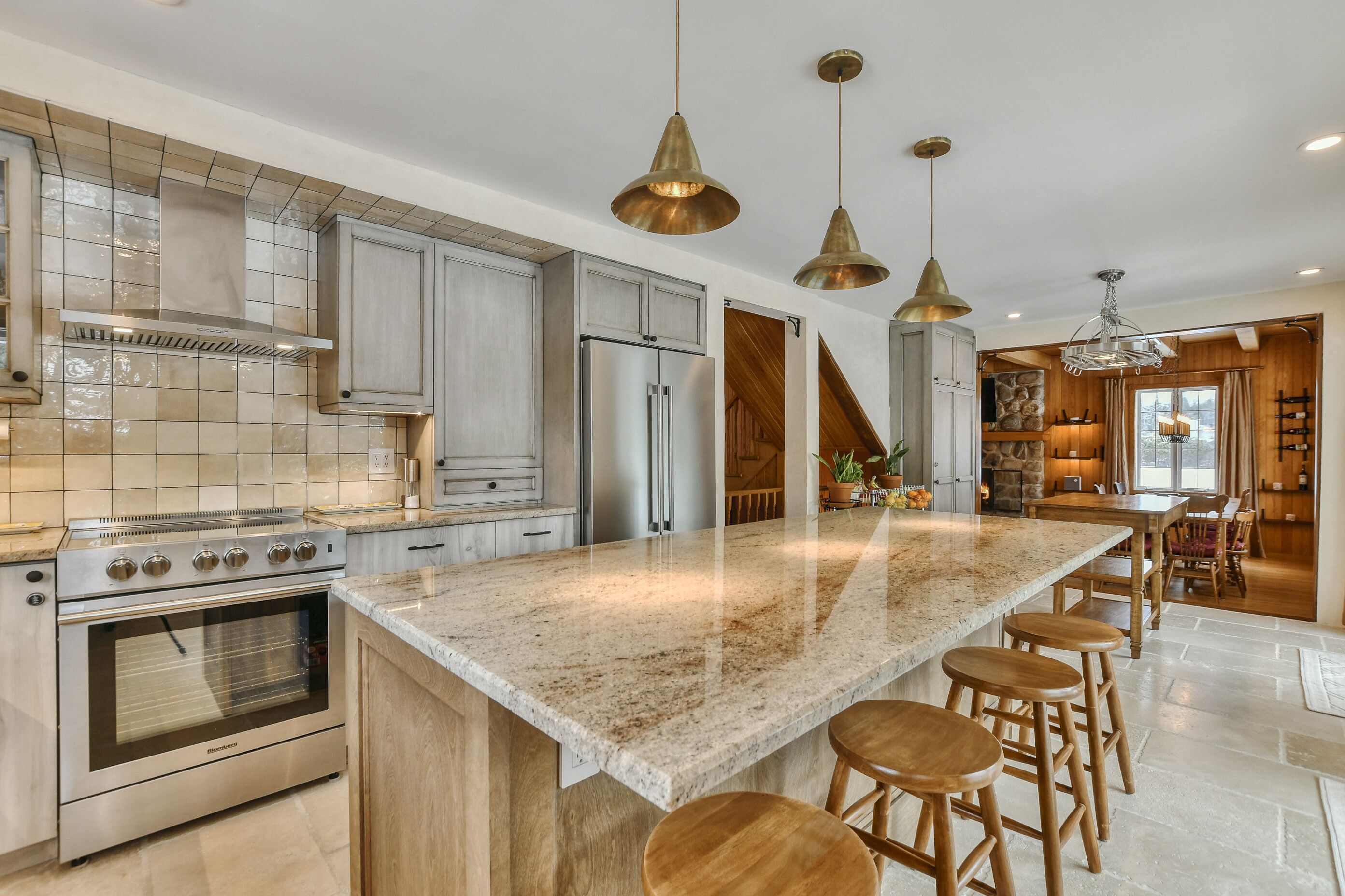 Chalet River Front Spa Peninsula