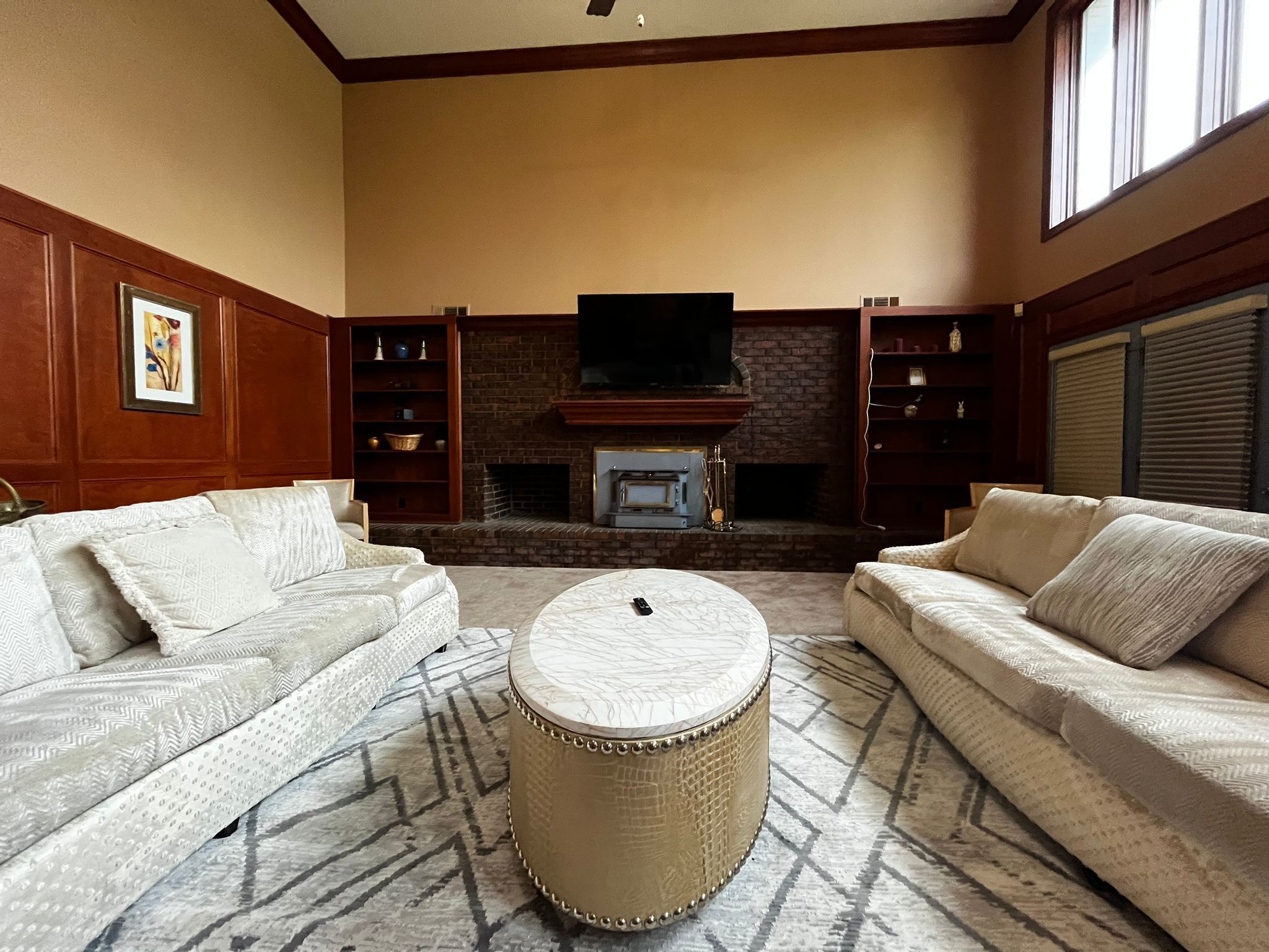 Newly Renovated in 1.6 acres overlooking the Lake