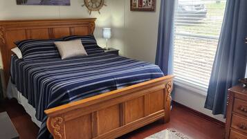 3 bedrooms, internet, bed sheets