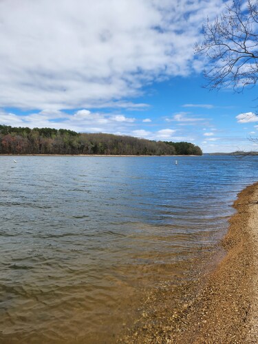 Kentucky Lake Getaway