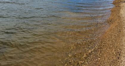 Kentucky Lake Getaway