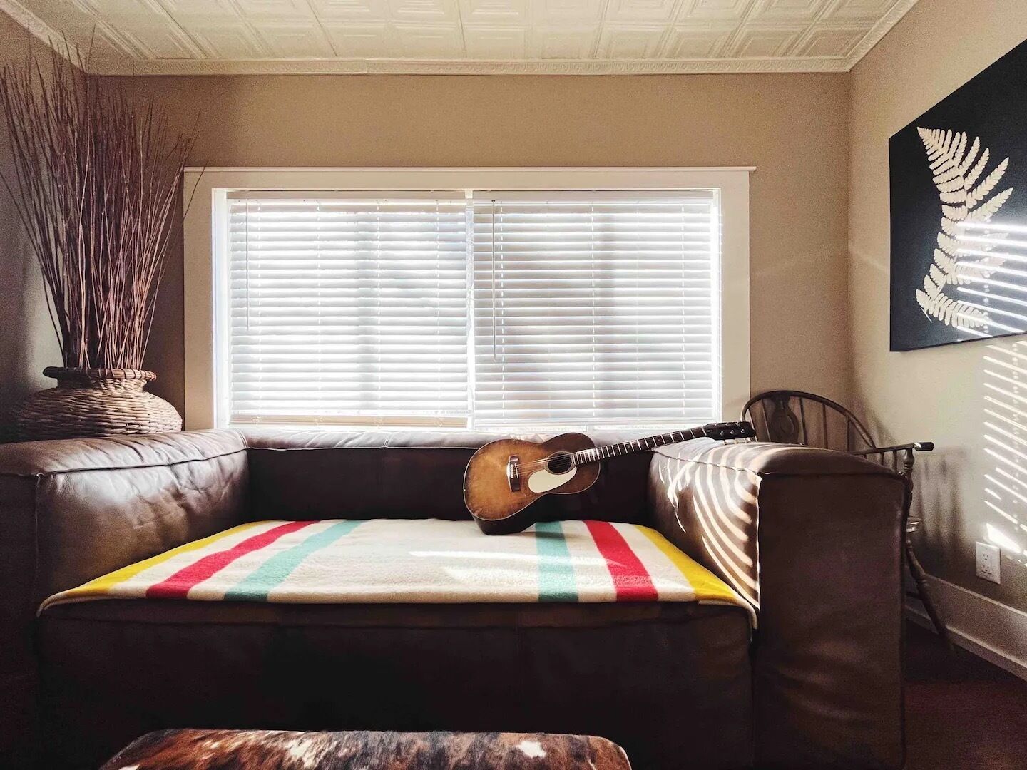 The White House on Niagara - Only 1 block from downtown with an orchard view!