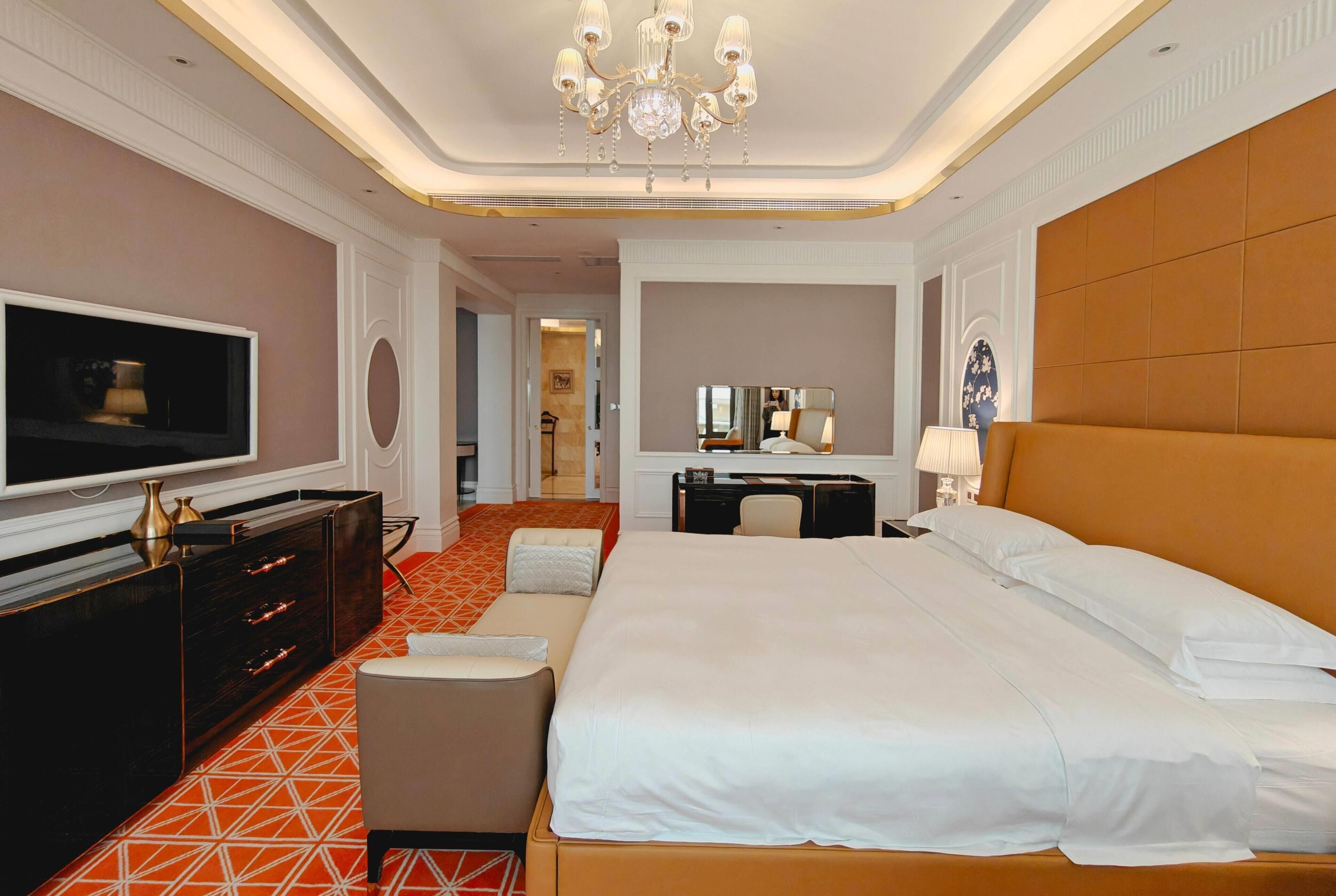 Suite, uitzicht op zee (Xin Hao President, Single Room) | Luxe beddengoed, pillowtop-bedden, een kluis op de kamer, een bureau