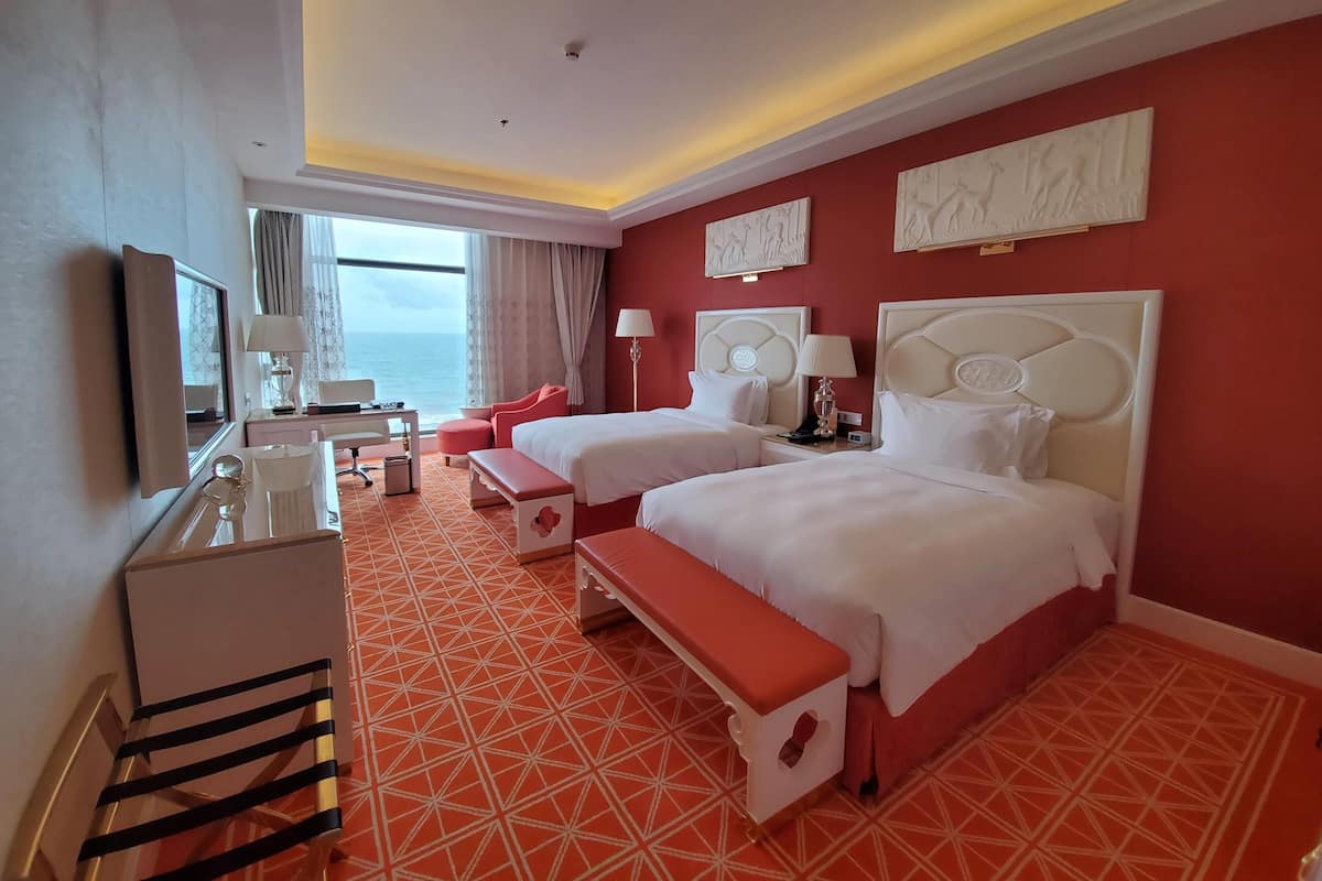 Quarto duplo luxo, vista para o mar | Roupas de cama premium, camas com colchões pillow-top