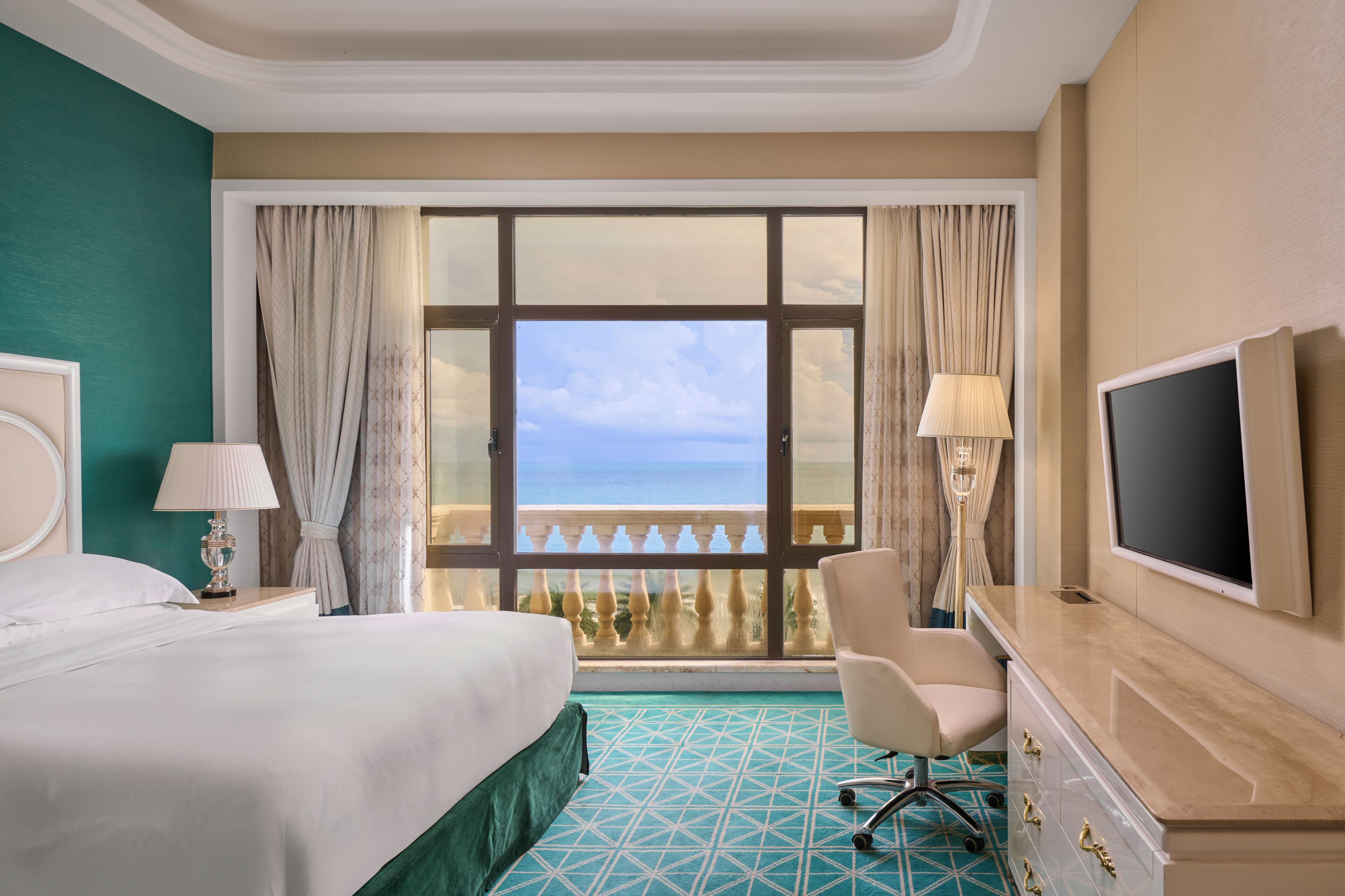 Deluxe Room, Sea View | Beach/ocean view