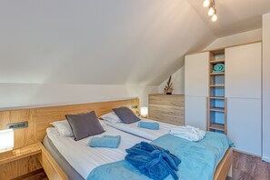 Familienapartment, 1 Schlafzimmer (Homestead Metul Pool Suite 1) | 1 Schlafzimmer, kostenloses WLAN, Bettwäsche