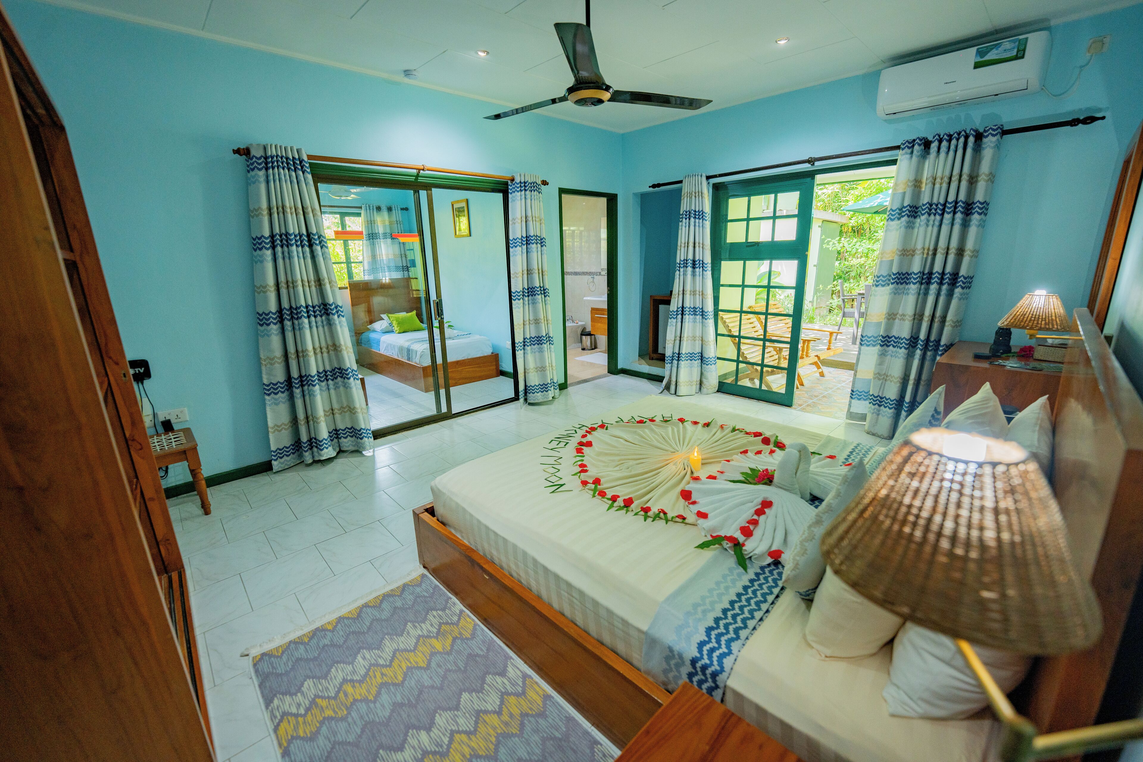 패밀리 더블룸 | 미니바, 무료 WiFi, 침대 시트