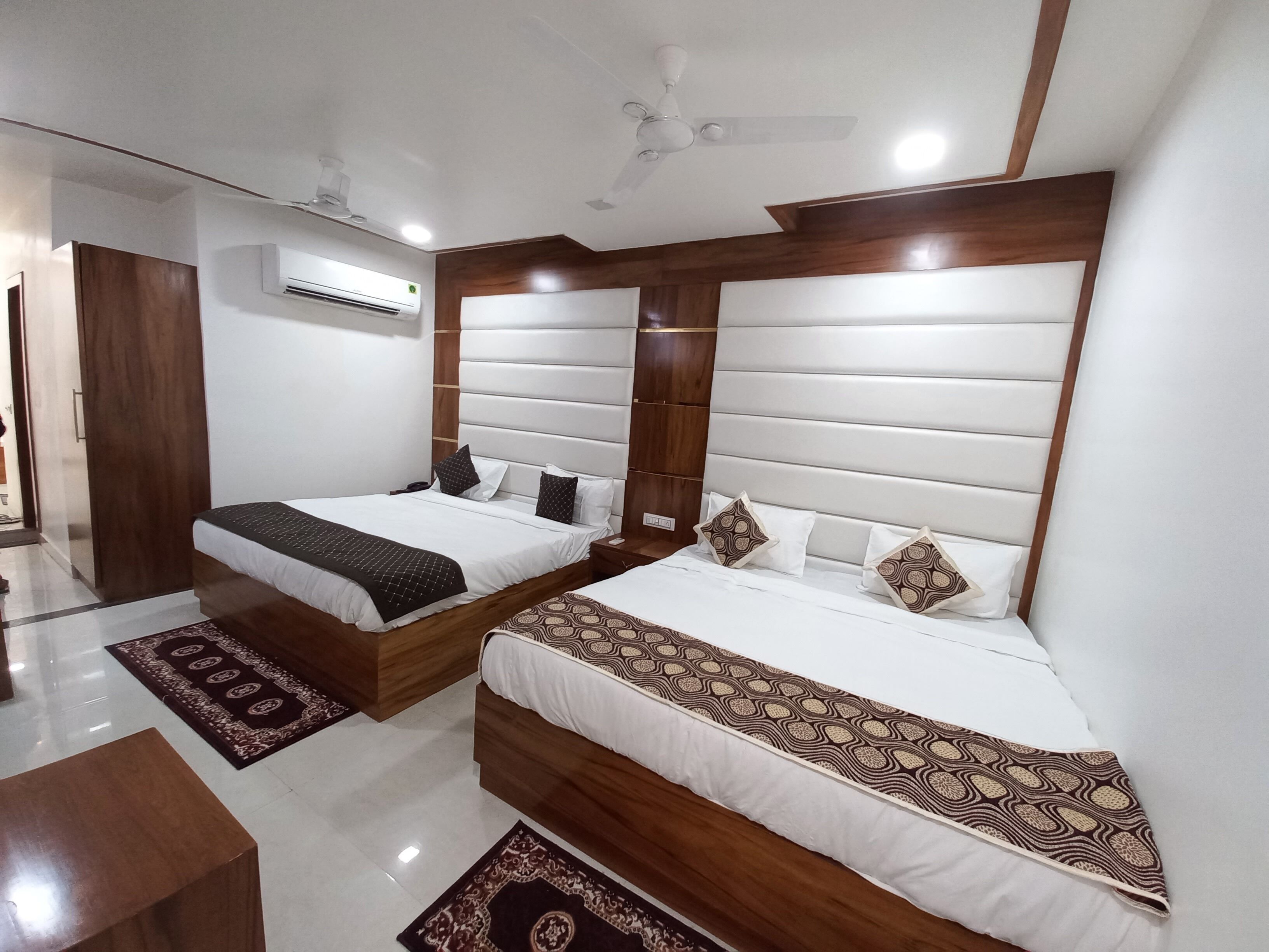 Premium bedding, memory-foam beds, in-room safe, individually decorated