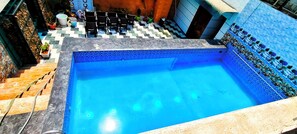 Seasonal outdoor pool - HOTEL The Rich Grand (Agra)