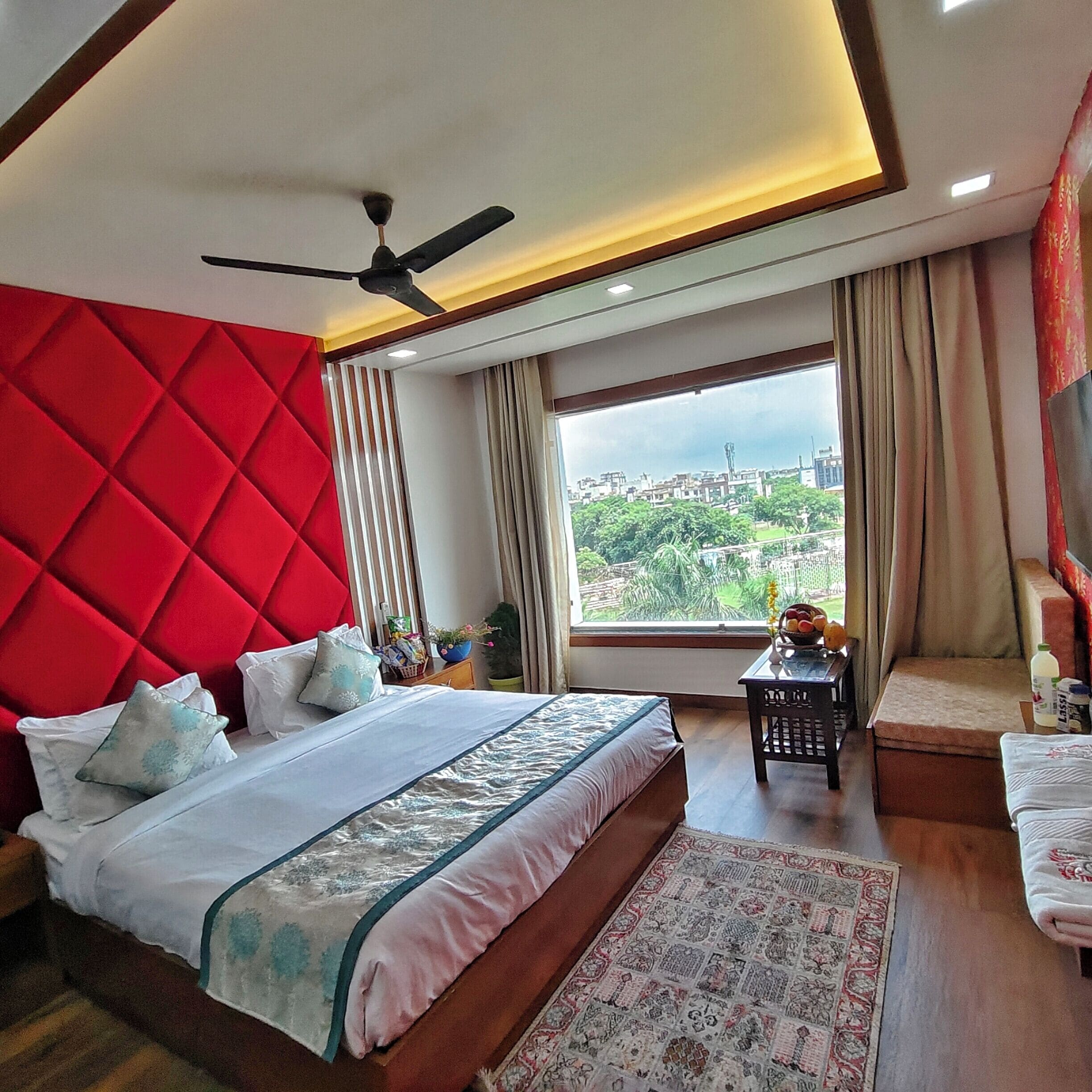 Premium bedding, memory-foam beds, in-room safe, individually decorated