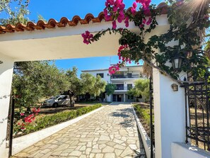 Apartment, 4 Bedrooms, Balcony, Ocean View | Exterior