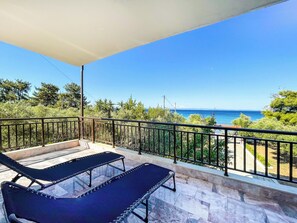 Apartment, 4 Bedrooms, Balcony, Ocean View | Balcony