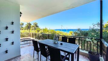 Apartment, 4 Bedrooms, Balcony, Ocean View | Balcony