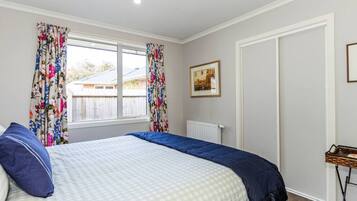 4 bedrooms, iron/ironing board, travel cot, WiFi