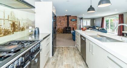 Contemporary Methven Abode