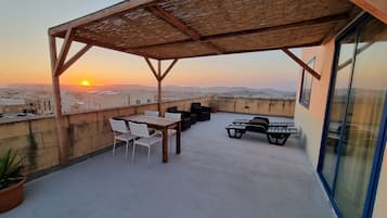 Chambre Double Premium | Terrasse/Patio