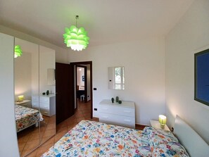 2 chambres, bureau, lit parapluie, Wi-Fi gratuit