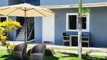 In-room safe, blackout drapes, free WiFi