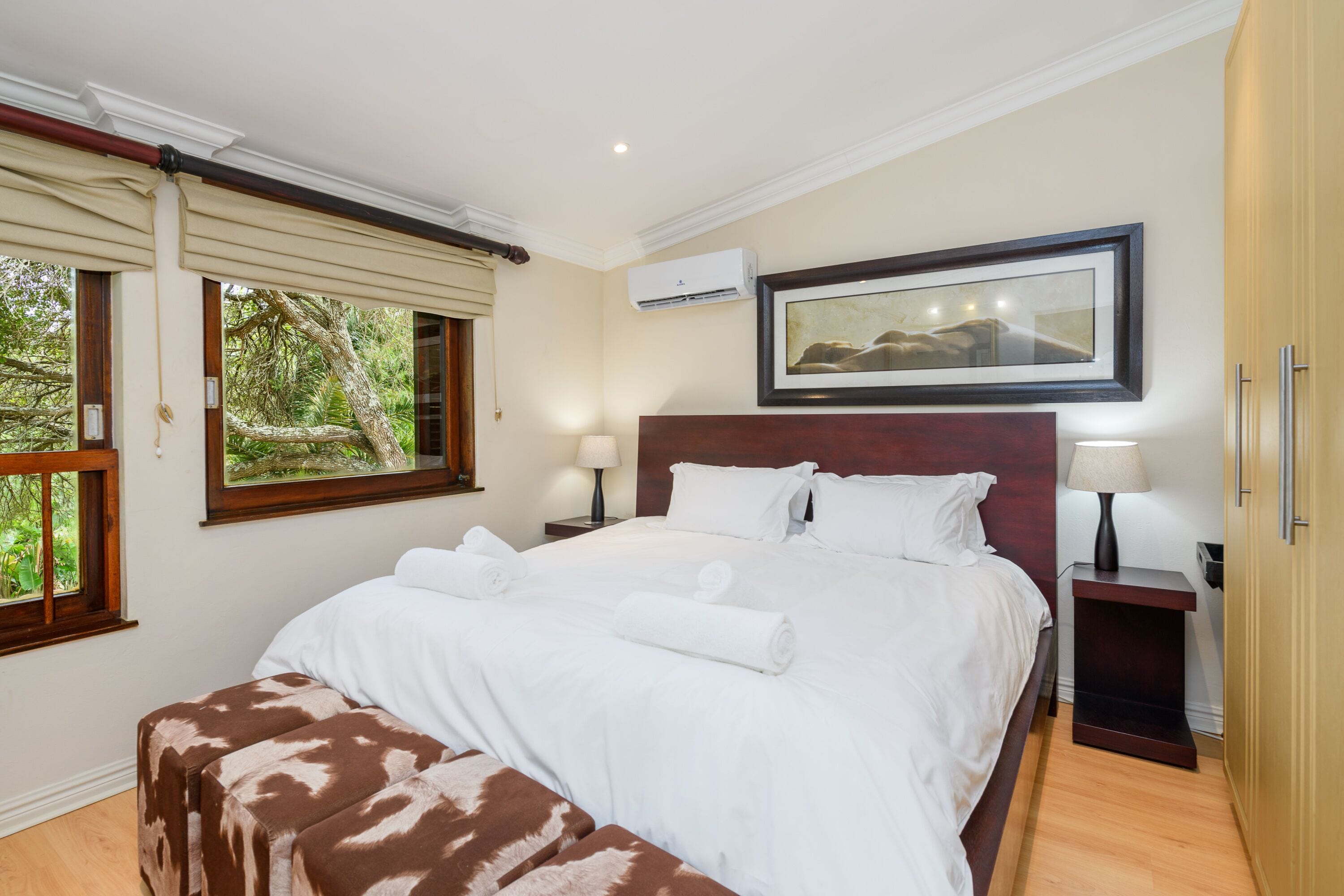 Classic Villa | 4 bedrooms, in-room safe, iron/ironing board, free WiFi