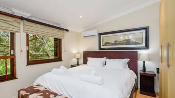 4 bedrooms, in-room safe, iron/ironing board, free WiFi