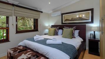 Classic Villa | 4 bedrooms, in-room safe, iron/ironing board, free WiFi