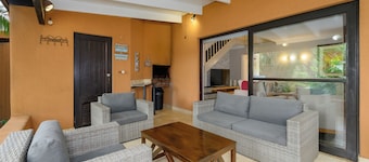 San Lameer Villa 2812 - 4 Bedroom