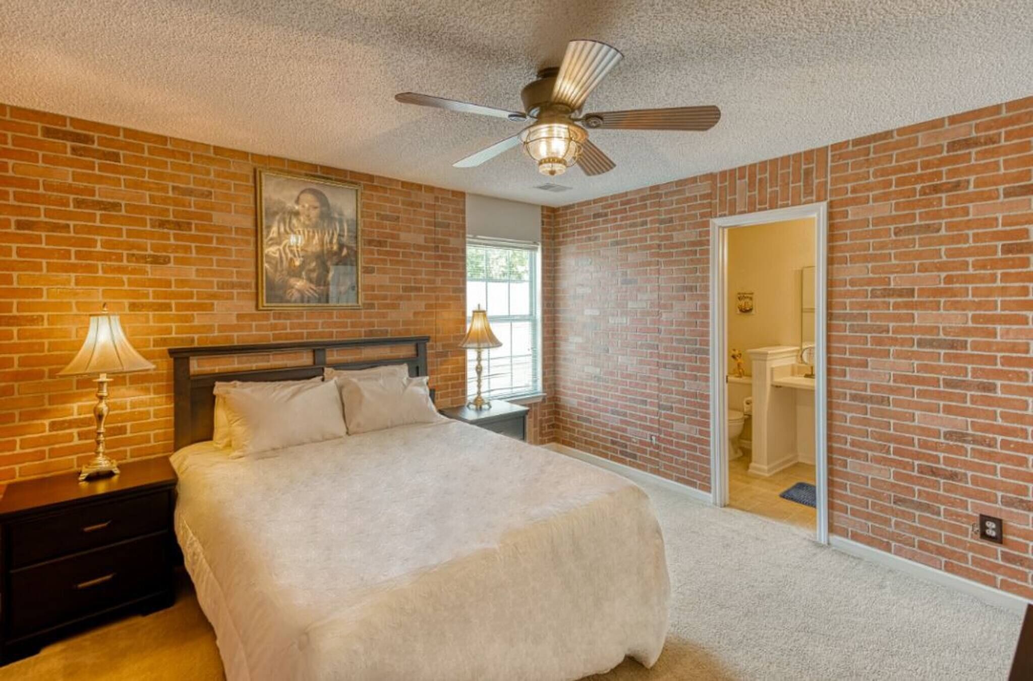 6 Bed Seasoned Familygrad Groups Get Together