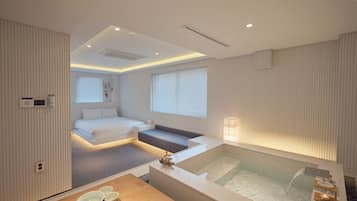 Double Private Spa (Run of House) | Skrifborð, ókeypis þráðlaus nettenging, rúmföt