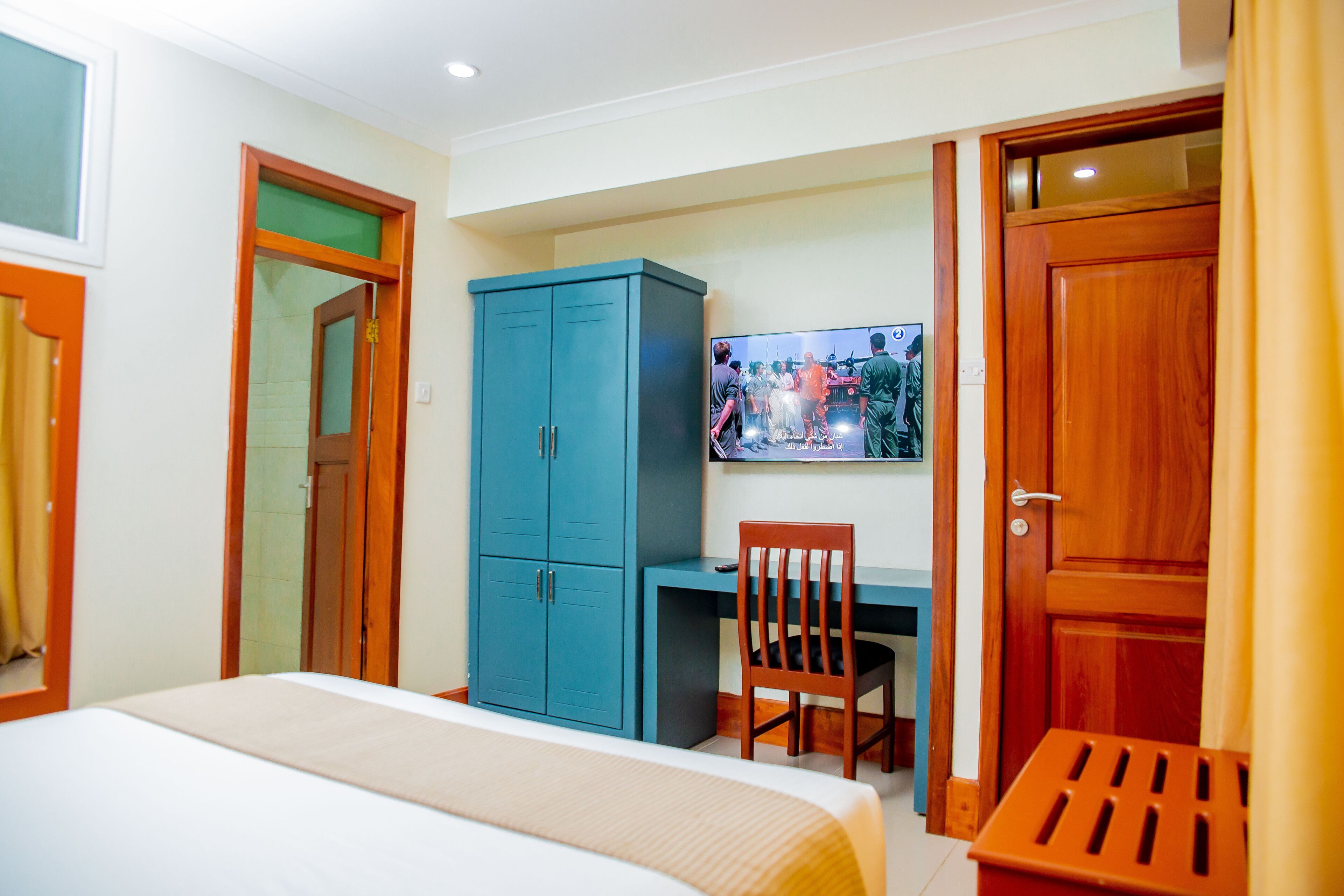 Suite de lujo | Escritorio, espacio para trabajar con laptop y wifi gratis 