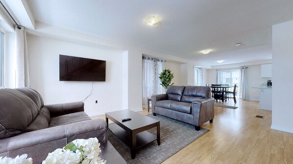 Casa, 3 habitaciones, balcón | Servicios de la habitación