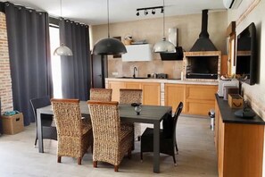 Dining - VUT Mandres (Totanés)