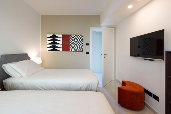 5 chambres, fer et planche à repasser, acc ès au Wi-Fi (inclus)