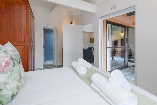 2 bedrooms, iron/ironing board - San Lameer Villa 2838 (Southbroom)