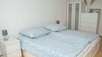 1 Schlafzimmer, schallisolierte Zimmer, WLAN, Bettwäsche