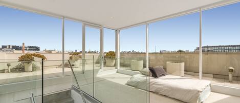 2 عدّة غرف نوم وواي فاي وملاءات أسرّة