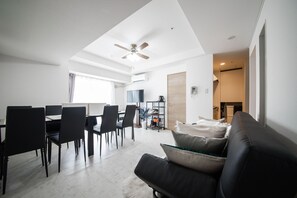 Basic Apartment | Living area - PRIMAL 2002 (Sapporo)