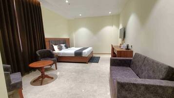 Club dubbelrum | Skrivbord, ljudisolering, strykjärn/strykbräda och gratis wi-fi