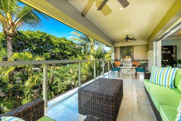 Villa, 3 Bedrooms | Property grounds