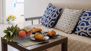 Unclassified image, 4 of 34, button - Emerald Residence Sleeps 12 With Sea View (Porto Cesareo)