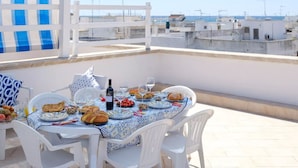 Unclassified image, 2 of 34, button - Emerald Residence Sleeps 12 With Sea View (Porto Cesareo)