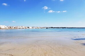Maison, 2 chambres, fumeurs, balcon | Plage