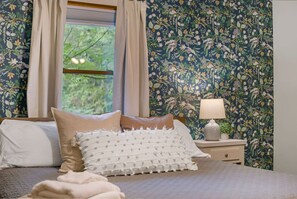 3 habitaciones, tabla de planchar con plancha, cuna de viaje y wifi 