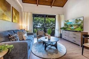 Condo, 2 Bedrooms | Living area | Smart TV
