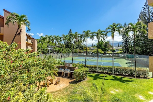 Condo, 1 Bedroom | Property grounds