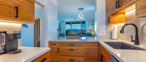 Condo, 1 Bedroom | Private kitchen