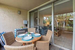 Condo, 2 Bedrooms | Outdoor dining