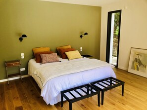 6 chambres, fer et planche à repasser, Wi-Fi gratuit, draps fournis