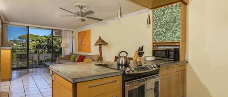 Condo, 2 Bedrooms | Private kitchen | Fridge, oven, coffee/tea maker, toaster