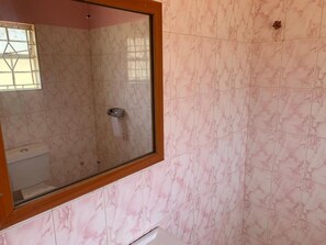 Slippers - Homestay Executive Accommodation (Nairobi)