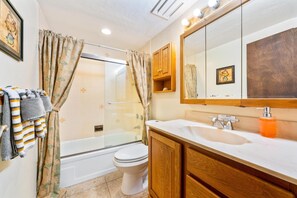 Condo, 2 Bedrooms | Bathroom